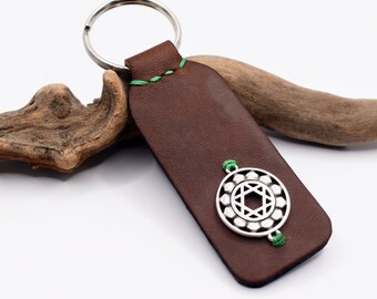 Porte-clés personnalisé du chakra du cœur, porte-clés en cuir gravé, porte-clés Anahata Chakra, cadeau de professeur de yoga, cadeau de porte-clés de méditation