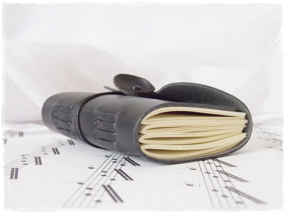 Black Leather Notebook Gothic Hand-Bound Sketchbook Mini Leather Journal Goth - Picture 4 of 12