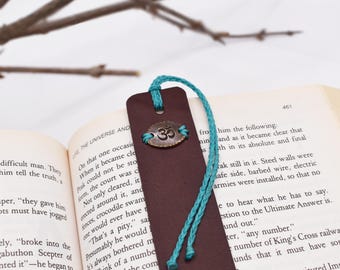 PERSONALIZED Aum Leather Bookmark, Om Symbol Bookmark, Yoga & Meditation Handmade Book Lover Gift
