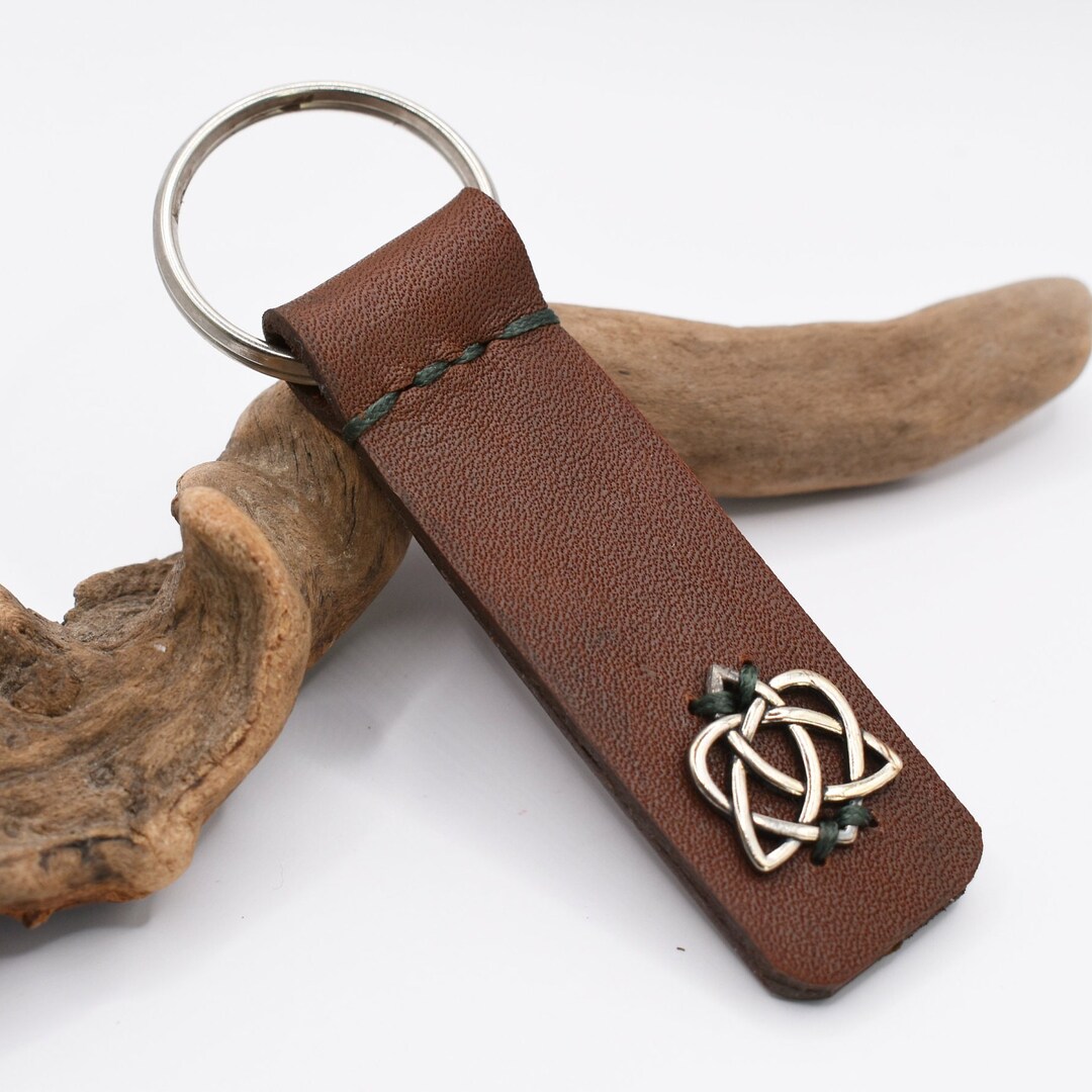 Sirish Keychains PERSONALIZED Leather Sisterhood Keychain, Celtic Knot Engraved Keyring ...