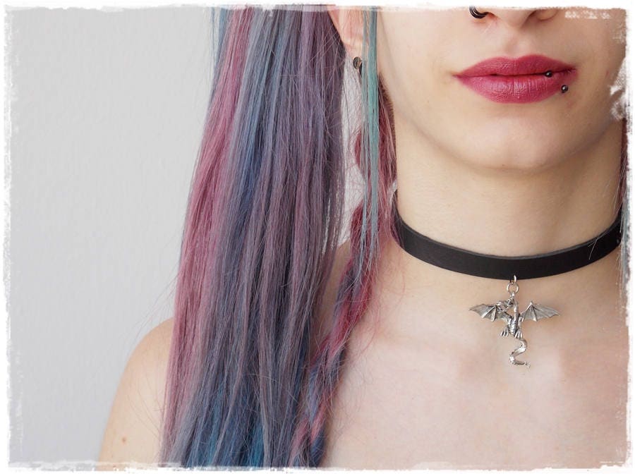 Dragon Choker Collare Pelle Nera BDSM Collare Drago Fantasy PelleGioielli Sub - Foto 3 di 15