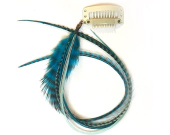 Feather hair extension clip in turquoise, teal and grizzly stripes. Weft snap clip festival blue barrette feathers boho gift long hair thin