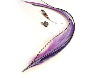 Feather hair extension kit: 5 natural bonded wide and thin rooster feathers + 3 hair crimps + hair threader. Natural and purple tones. diy