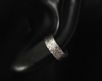 Ohrklemme 925er Silber gehämmert, schwarz oder silberfarben, earcuff Ohrring Ohrspange