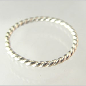 ring women gold 925 sterling silver twisted fingerring stacking immagine 1