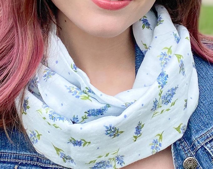 Bamboo gauze Lilac exclusive print infinity scarf, soft and comfortable blue circle scarf, original loop scarf