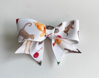 Cats and toys hair bow / Cat lover hair clip / Cat lady hair bow