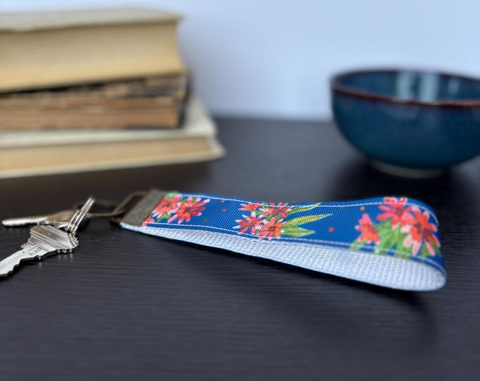 Navy and red wildflowers key fob / Red flower key wristlet holder / Red floral key chain