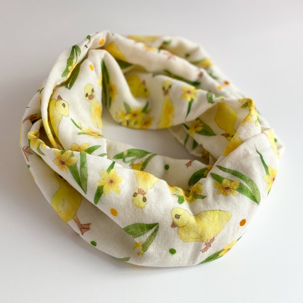 Ducklings and daffodils infinity scarf / Ducklings print scarf / Duck lover gift idea