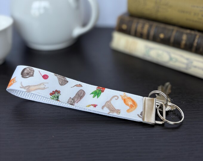 Cats and toys key fob / Cat lover key wristlet holder / Cat lady key chain