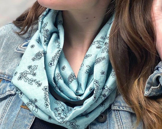 Bamboo gauze Teal outlined dasiphora exclusive print infinity scarf, soft and comfortable teal and black circle scarf, original loop scarf