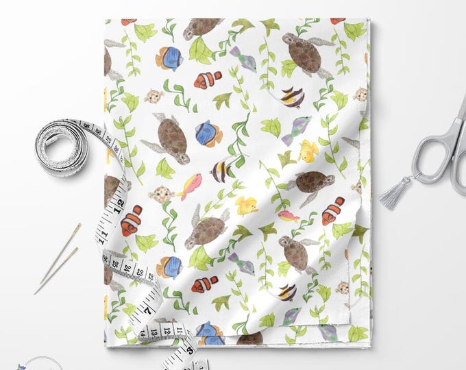 Maui marine life print fabric / Fat quarter / Exclusive print / Sea turtles print / Cotton quilting fabric by the yard