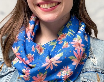 Bamboo gauze Navy wildflowers exclusive print infinity scarf, soft and comfortable navy and red circle scarf, original loop scarf