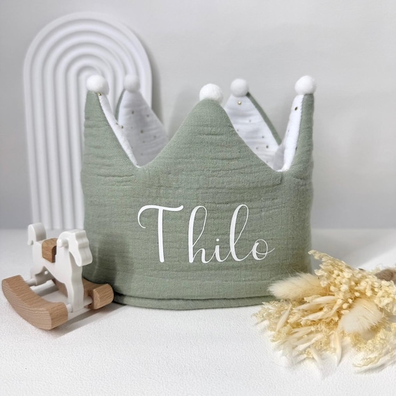 Personalized muslin crown for children – Tie-on birthday crown with name – One size fits all – Fabric crown – Children's birthday by AllerleiPlottereiByS