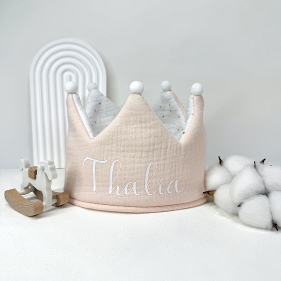 Personalized muslin crown for children – Tie-on birthday crown with name – One size fits all – Fabric crown – Children's birthday by AllerleiPlottereiByS
