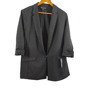 Damen-Jacke / Oberteil von NMIT INC International Concepts.  Schwarzer 3/4 Ärmel. Größe XL