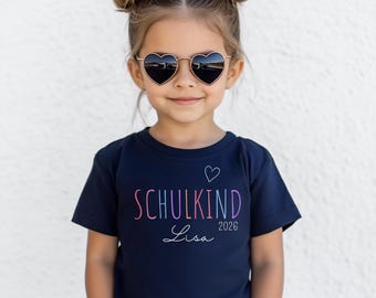 Schulkind T-Shirt mit Namen, Einschulung 2026 Shirt, Erste Klasse Tshirt, Erstklässler T-Shirt, Einschulungsgeschenk für Jungen & Mädchen