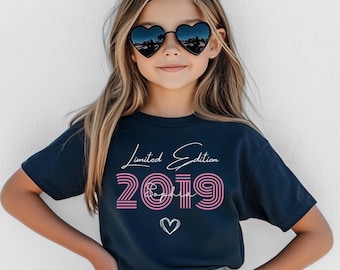 Geburtstagskind Shirt mit Namen und Jahr Personalisiert, Geburtstags Shirt 5 6 7 8 9 10 11 12 für Mädchen & Jungen, Geburtstagsshirt Kinder
