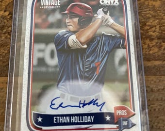 Tarjeta deportiva autografiada por Ethan Holiday para tu colección digital inage