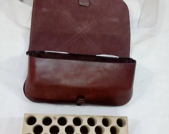 Caja de cartuchos marrón de la Guerra de Independencia de Estados Unidos: Fabricada en cuero de primera calidad