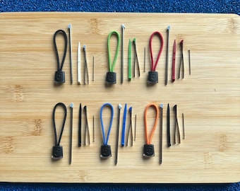 Conjunto de acessórios coloridos para canivete suíço Victorinox de 91 mm - Pinça, palito, caneta, alfinete e cordão - Kit completo de personalização para canivete suíço