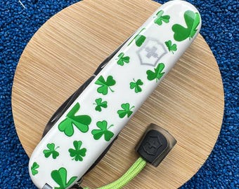 Navaja suiza Victorinox Classic SD – Edición limitada 2010 Trifolium Clovers, 58 mm