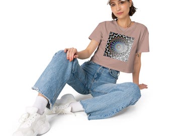 Women’s Crop Top Eye Graphics Shirt
