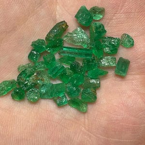 Natural Panjshir Emerald Rough – Untreated Afghan Green Beryl Crystals
