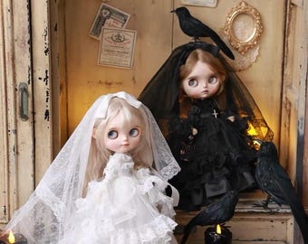 Black & White Brautpuppen Outfit Set (6-Teilig) | Kleid, Obigürtel, Prinzessinnenärmel, Petticoat, Schleier | Fertige Puppenkleidung