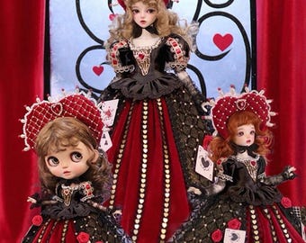 The Red Queen - Luxus-Puppenkleid (mehrere Größen erhältlich)