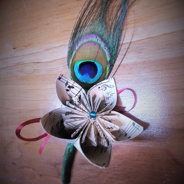 1-Flower Peacock Feather Boutonnière / Corsage - great for Prom or Weddings!