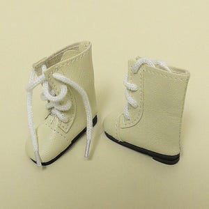 Light Cream Boots 37 mm für Connie Lowe Sprockets und YOSD Dolls