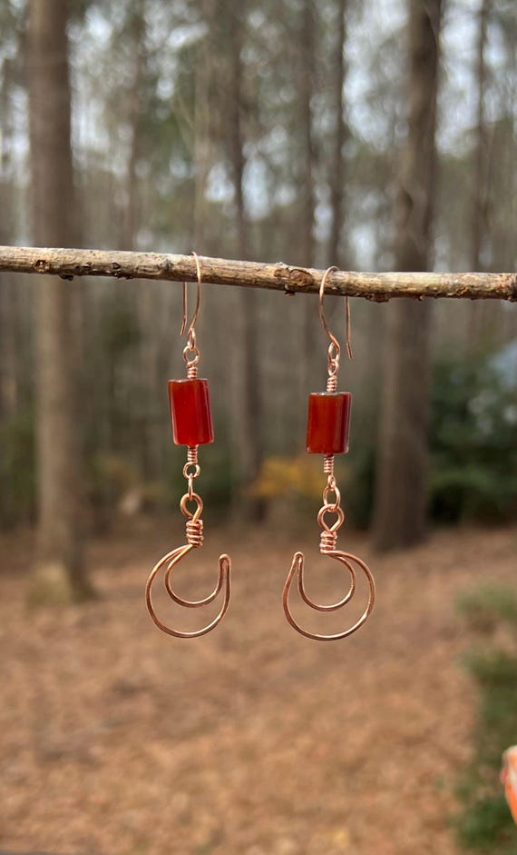 Carnelian Copper Crescent Earrings – Handmade Wire Wrapped Red Gemstone Earrings, Artisan Copper Jewelry, Earthy Statement Earrings