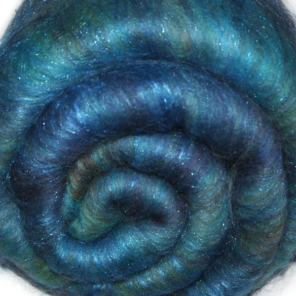 Spinning fiber batt - OCEAN VIEW - Drum carded mixed fiber batt for spinning, 2.1 ounces