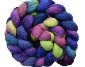 Hand dyed roving - Lleyn wool spinning fiber, 4.2 ounces - Flirting 1