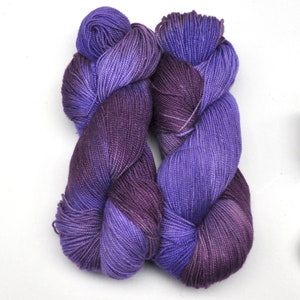 Hand dyed yarn - Superwash Merino wool / Mulberry Silk yarn, Fingering weight, 560 yards - Kamrusepa
