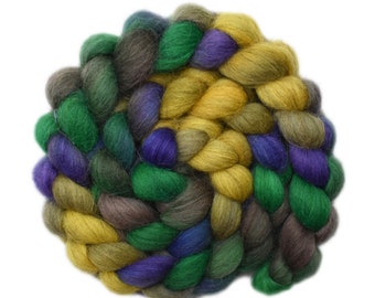 Hand Painted Roving - Faroe Island wool spinning fiber - 4.3 ounces - Spring Bulbs 2