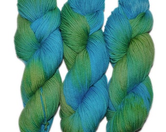 Hand dyed yarn - Merino wool yarn, DK weight, 300 yards - Lintukoto