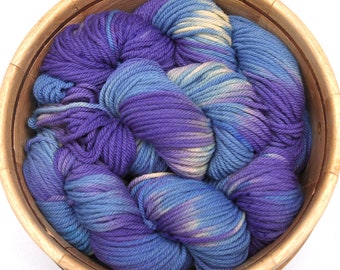 Hand dyed yarn - Merino wool yarn, Worsted weight, 150 yards - Motikitik