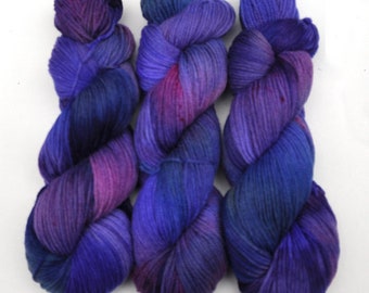 Hand dyed yarn - American wool yarn, Sport weight, 200 yards, 50g - Ahti