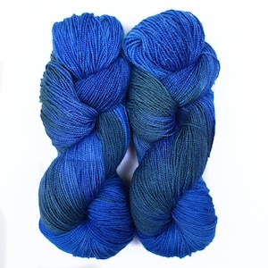 Hand dyed yarn - Superwash Merino wool / Mulberry Silk yarn, Fingering weight, 560 yards - Teshub