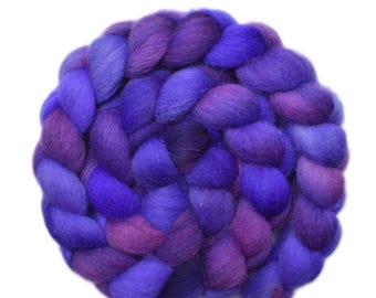 Hand painted roving - Bergschaf wool spinning fiber - 4.3 ounces - Holding Tight 2