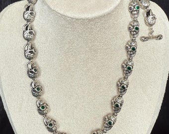 Collar de calavera, cadena gótica punk atrevida, collar de eslabones de calavera hecho a mano, joyería alternativa, regalo para él/ella