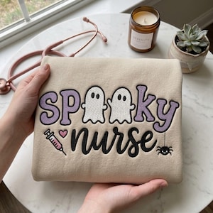 Gruseliges Krankenschwester-Stickmuster | Halloween-Geisterspritze-Stickdatei (PES/DST) | Geschenkidee: Krankenschwester-Sweatshirt