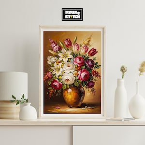 Puede incluir: Pintura enmarcada de naturaleza muerta floral con un ramo de lirios blancos, rosas rojas y moradas y tulipanes en un jarrón dorado. La pintura está sobre una estantería blanca con una lámpara y jarrones decorativos.