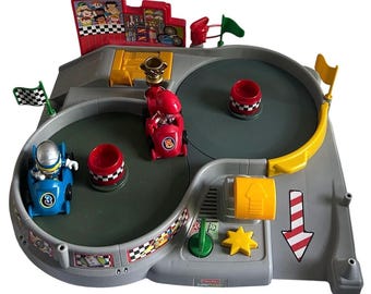 Fisher-Price Little People Race Track – Children's Car Circuit with Figures – Educational Vintage Toy