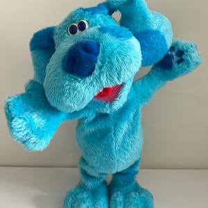 Interactive Dancing Blue's Clues Plush Toy – Nickelodeon Toy 2003 – Animated Blue Dog – Vintage Fisher-Price Mattel