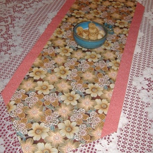 Table Runner Florals with coral image 3