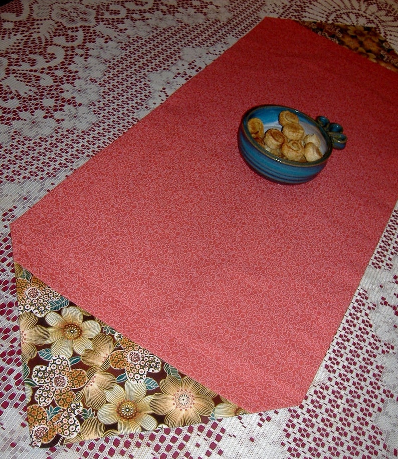 Table Runner Florals with coral image 5