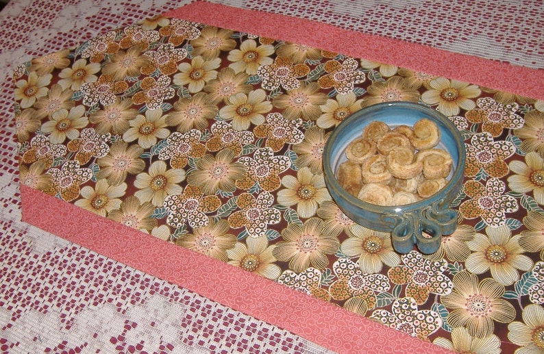 Table Runner Florals with coral image 1